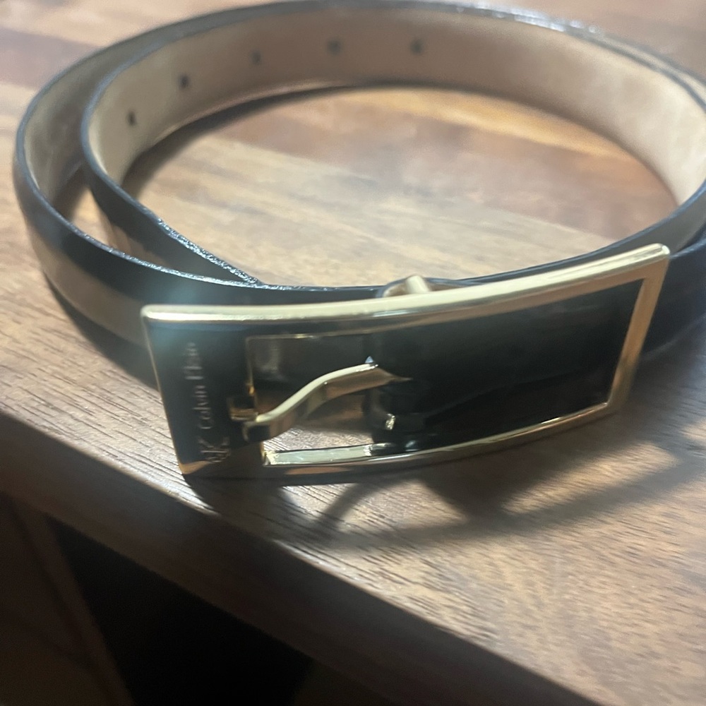 Calvin Klein CK Logo Leather Belt Back  Gold buckle